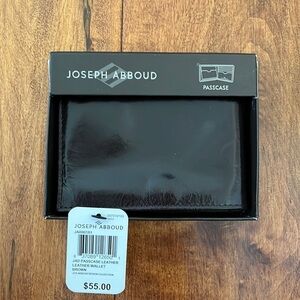 Joseph Abboud mens leather wallet New with Tag